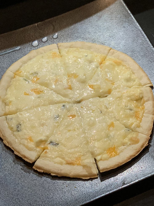 チーズピザ